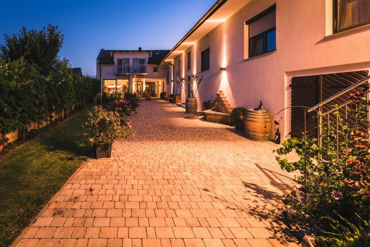 Weingut Gaestehaus D&D Haider Jois Luaran gambar